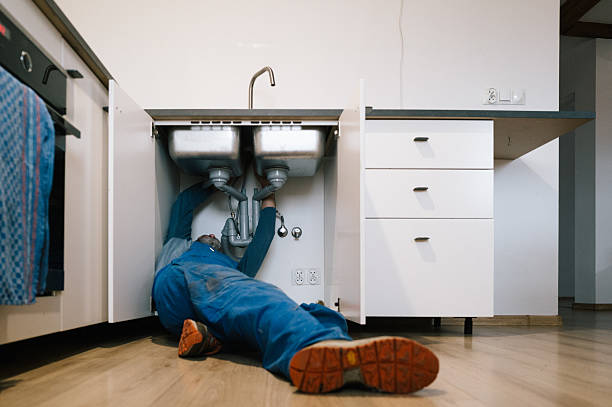 Professional Plumbing technician working in Reisterstown, MD